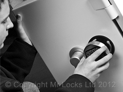 Pontypridd Locksmith Safe Engineer